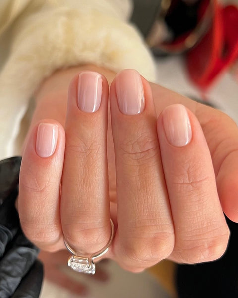 Sweet candy breath sofia richie wedding nail colour