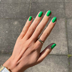 Bright emerald green nails