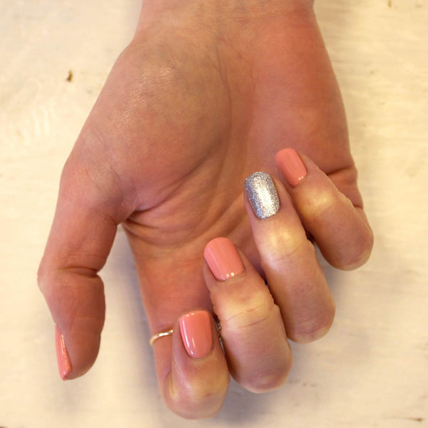 Peach coral gel nails