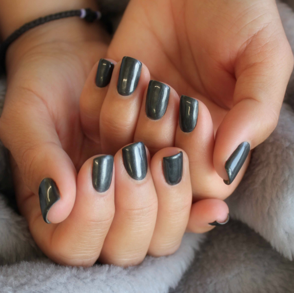 Dark grey nails