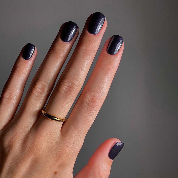 Navy blue nail gel