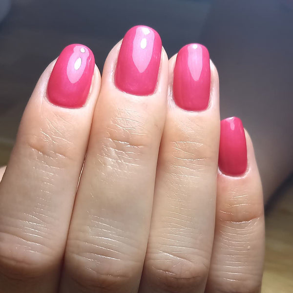 Pearl Pink gel nails