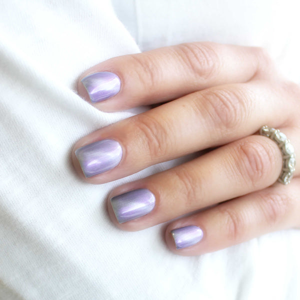 Lilac gel nails